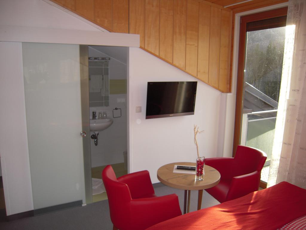 Pension Nocksteinblick Guggenthal Pokoj fotografie