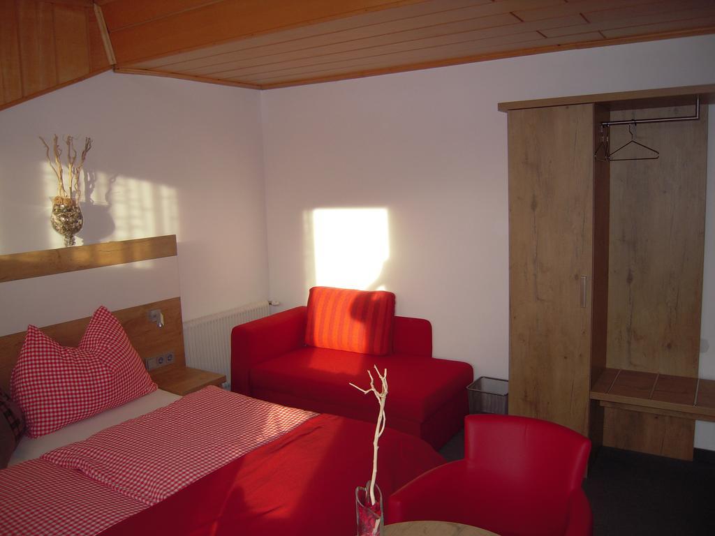 Pension Nocksteinblick Guggenthal Pokoj fotografie